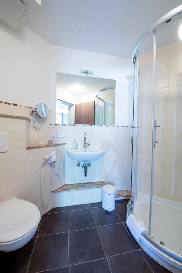 Garni Hotel Henn Simmerath Εξωτερικό φωτογραφία